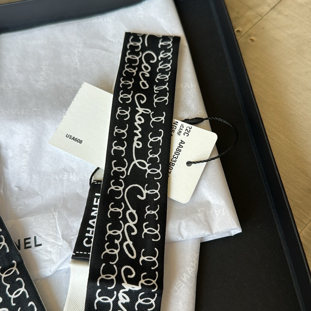 Chanel 22c twilly scarf silk black ivory logo tie with box and tags - Picture 3 of 8